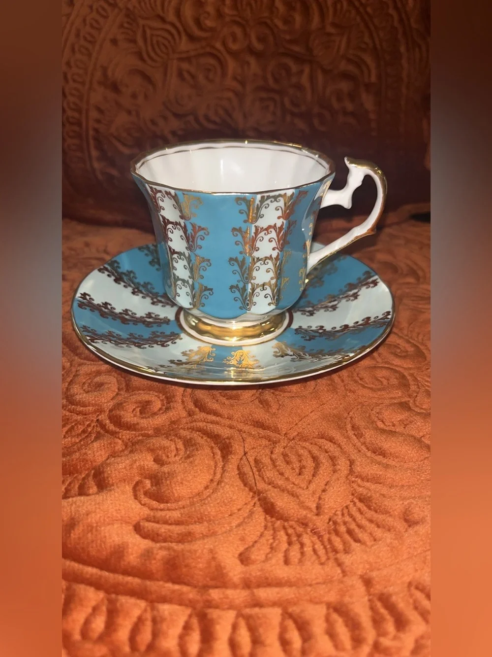 Vintage Elizabethan England Fine Bone China Teacup & Saucer 4481 Turquoise Gold